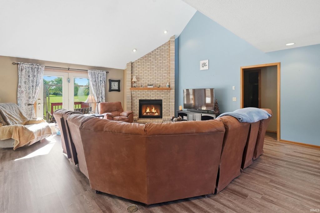 Photo of 415 Ridge Hill Place, Fort Wayne, IN 46804 (MLS # 202616719)