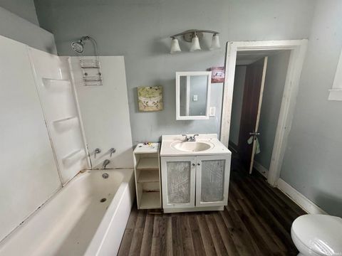 Tiny photo for 615 N Third Avenue, Evansville, IN 47710 (MLS # 202612565)