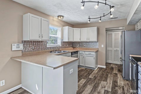 Tiny photo for 617 Elijah Street, West Lafayette, IN 47906 (MLS # 202640868)