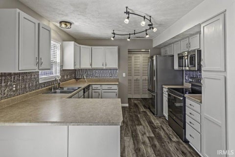 Tiny photo for 617 Elijah Street, West Lafayette, IN 47906 (MLS # 202640868)