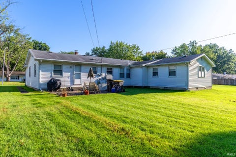 Tiny photo for 6632 Clovercrest Drive, Fort Wayne, IN 46815 (MLS # 202635608)