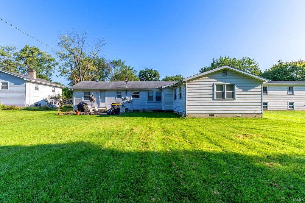 Photo of 6632 Clovercrest Drive, Fort Wayne, IN 46815 (MLS # 202635608)