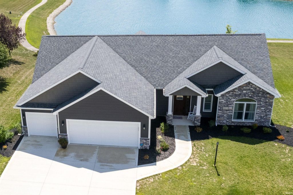 Photo of 1224 E Monroe Street, Decatur, IN 46733 (MLS # 202538437)