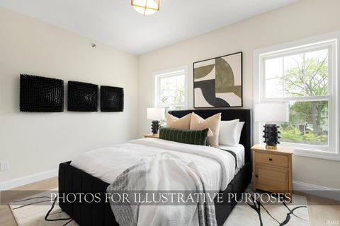 Tiny photo for 748 N Notre Dame Avenue, South Bend, IN 46617 (MLS # 202601124)