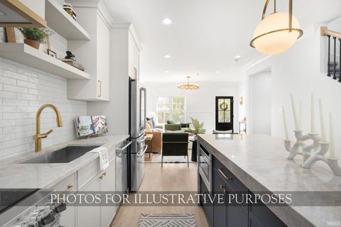 Tiny photo for 748 N Notre Dame Avenue, South Bend, IN 46617 (MLS # 202601124)