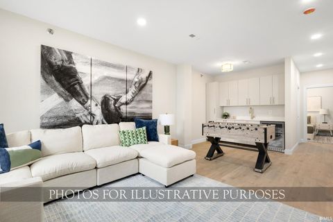 Tiny photo for 748 N Notre Dame Avenue, South Bend, IN 46617 (MLS # 202601124)