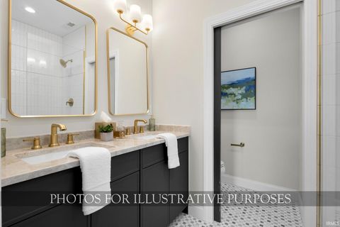 Tiny photo for 748 N Notre Dame Avenue, South Bend, IN 46617 (MLS # 202601124)