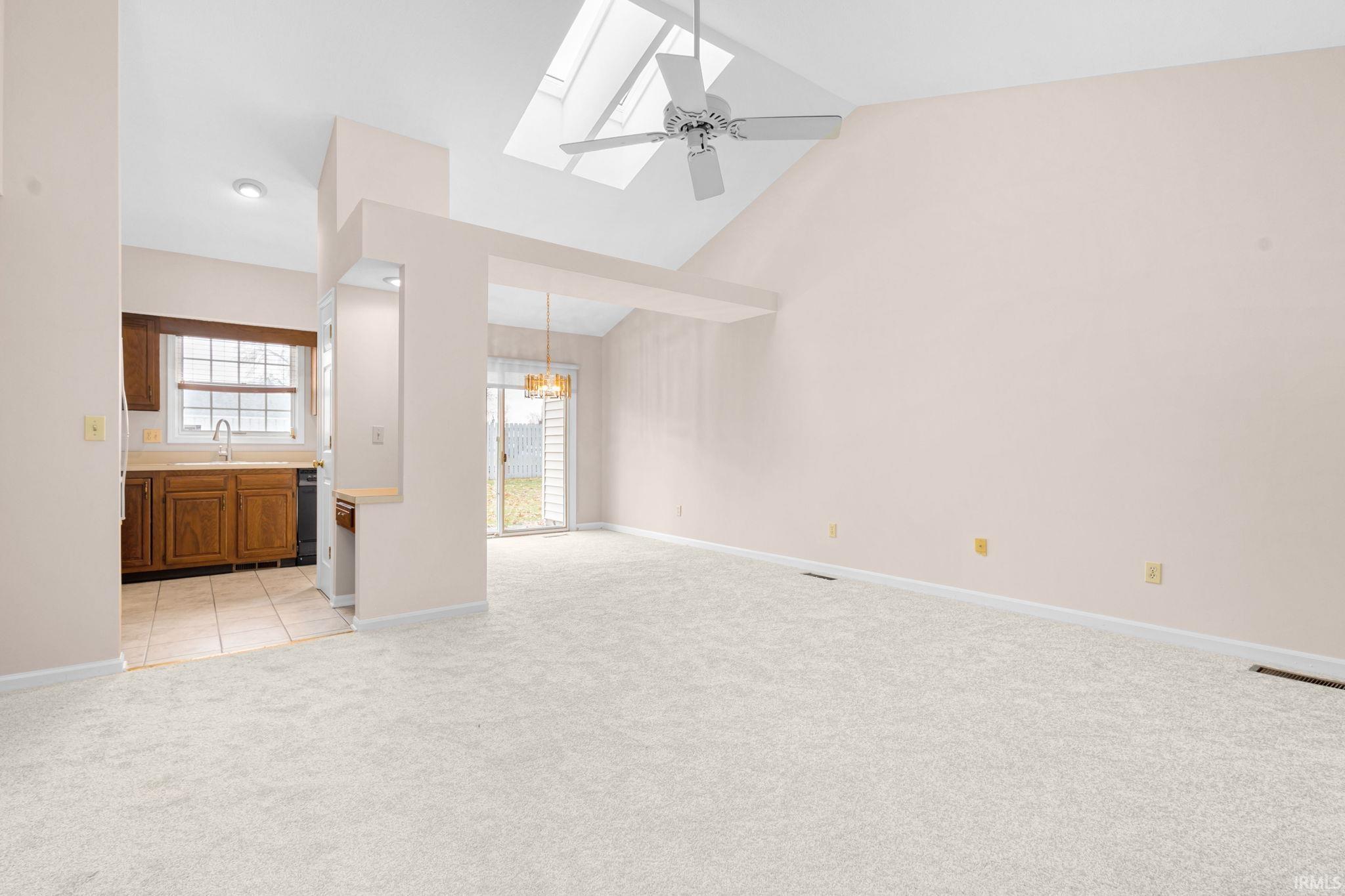 South Bend, Indiana 46615, United States, 2 Bedrooms Bedrooms, ,2 BathroomsBathrooms,Residential,Active,247041