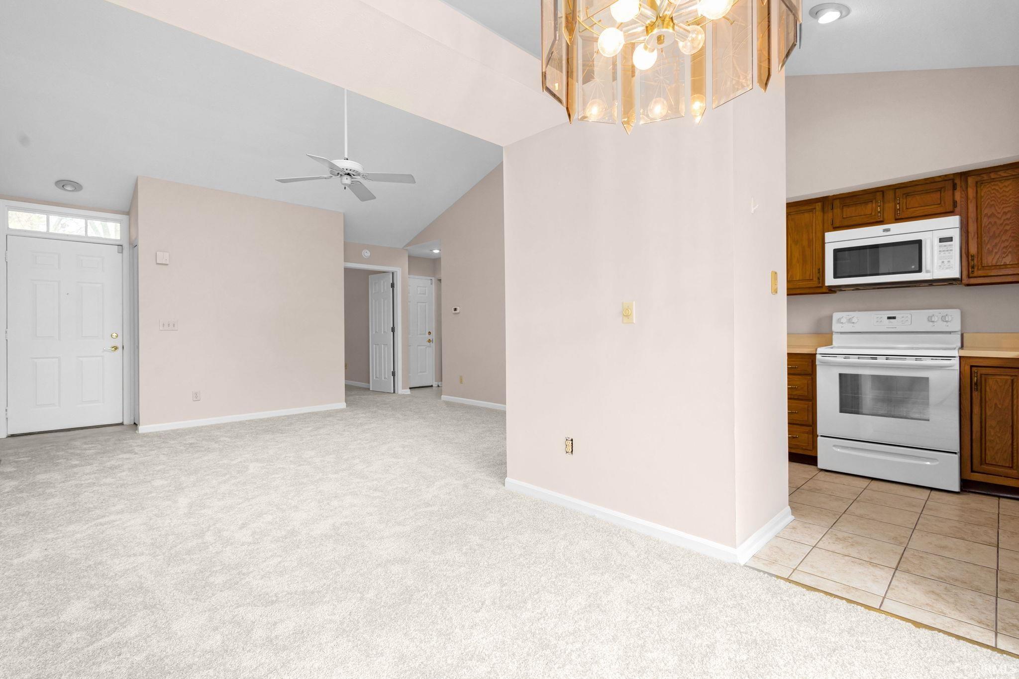 South Bend, Indiana 46615, United States, 2 Bedrooms Bedrooms, ,2 BathroomsBathrooms,Residential,Active,247041