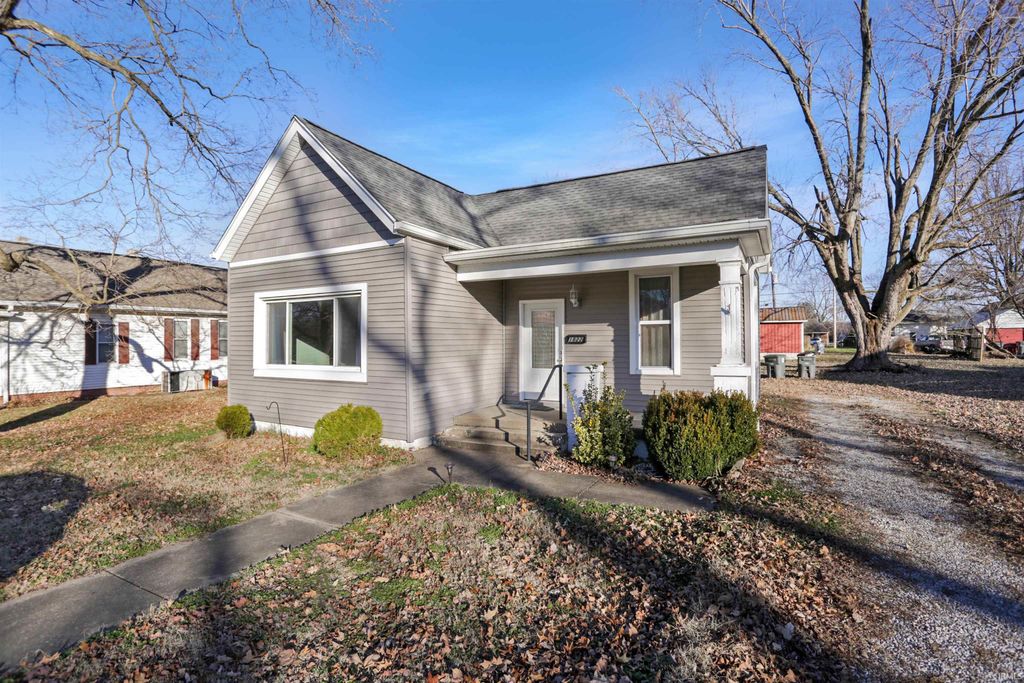 Photo of 1822 Hollywood Avenue, Evansville, IN 47712 (MLS # 202549079)