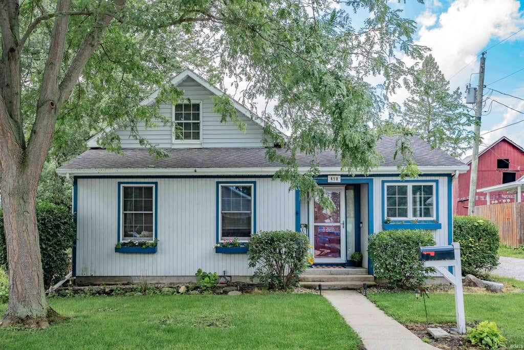 Photo of 410 S Elm Street, Columbia City, IN 46725 (MLS # 202631282)