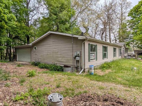 Tiny photo for 14017 State Road 120, Bristol, IN 46507 (MLS # 202618700)