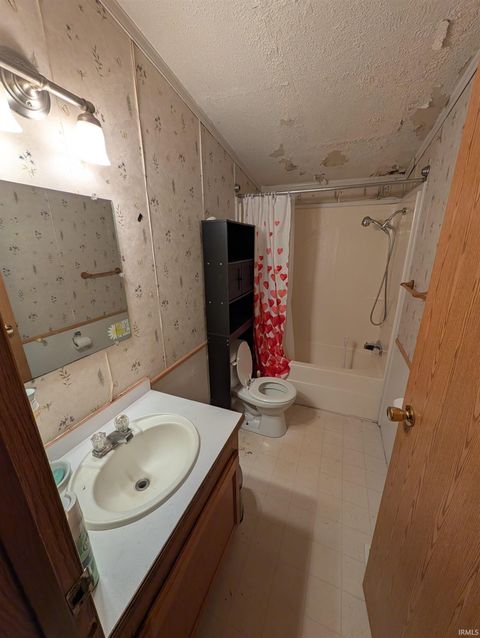 Tiny photo for 14017 State Road 120, Bristol, IN 46507 (MLS # 202618700)