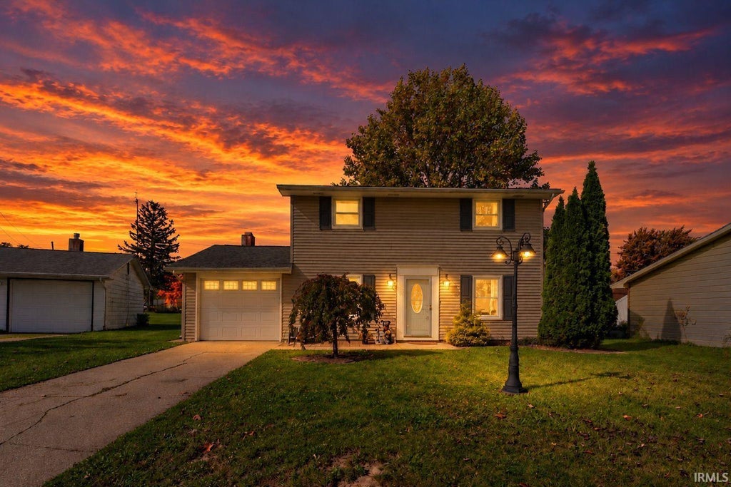Photo of 106 Eastwood Court, Garrett, IN 46738 (MLS # 202644236)