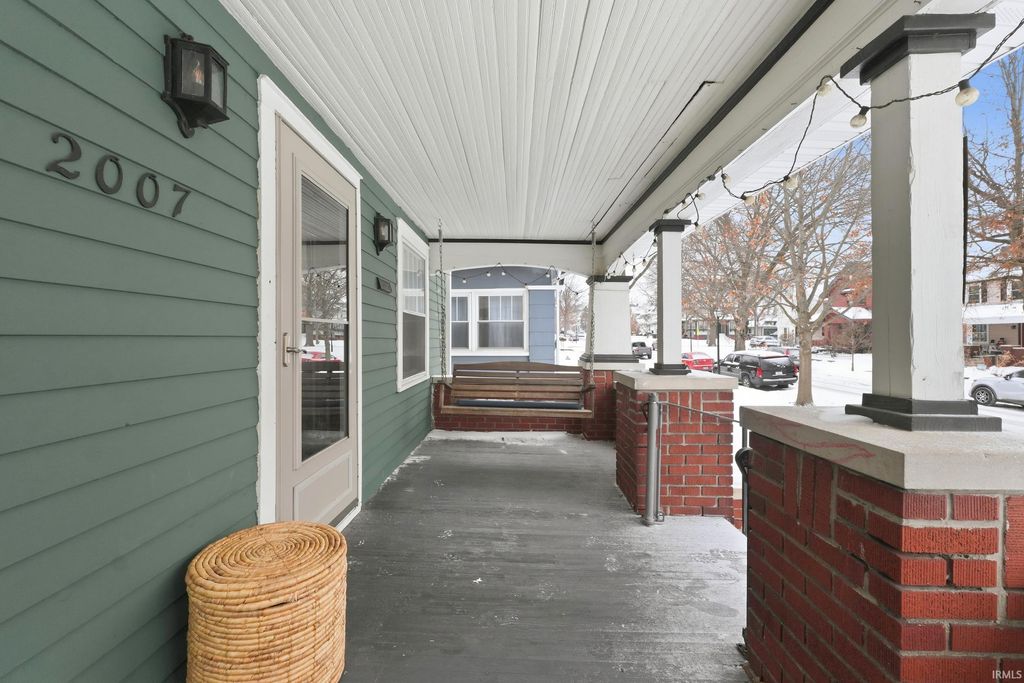 Photo of 2007 California Avenue, Fort Wayne, IN 46805 (MLS # 202605876)