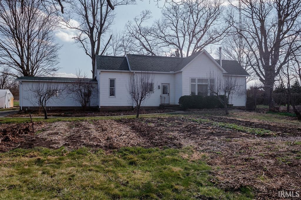 Photo of 2415 E 500 N Road, Attica, IN 47918 (MLS # 202608052)