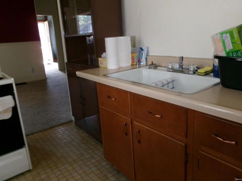 Tiny photo for 114 W 7th Street, Peru, IN 46970 (MLS # 202542529)