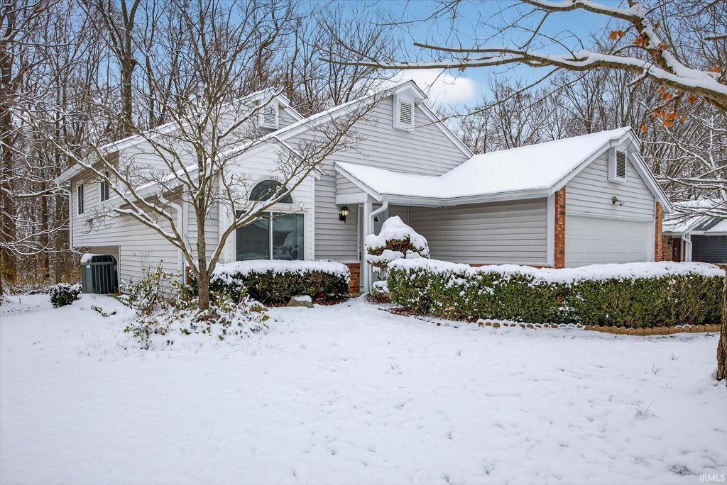 Photo of 3830 W Woodmere Way, Bloomington, IN 47403 (MLS # 202548179)