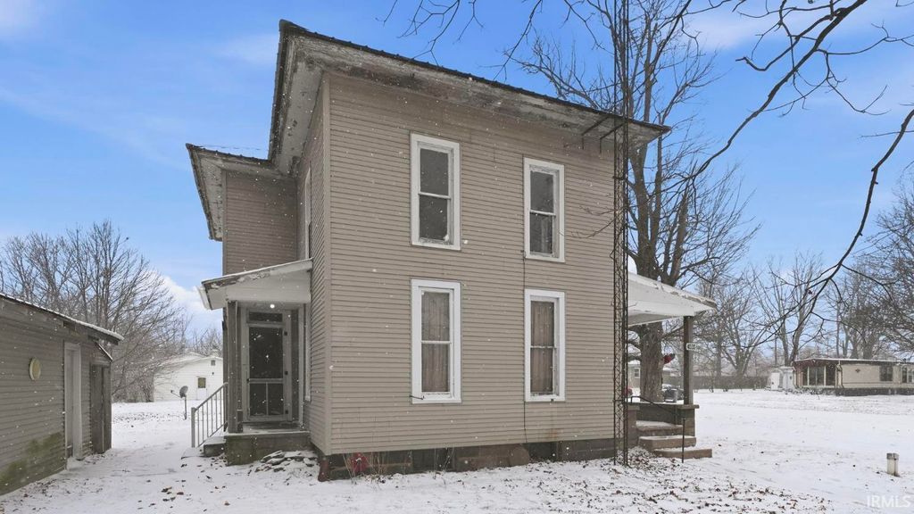 Photo of 403 S Walnut Street, Burket, IN 46508 (MLS # 202601760)