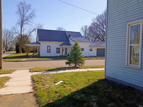 Tiny photo for 328 Jay Street, Rochester, IN 46975 (MLS # 202609602)