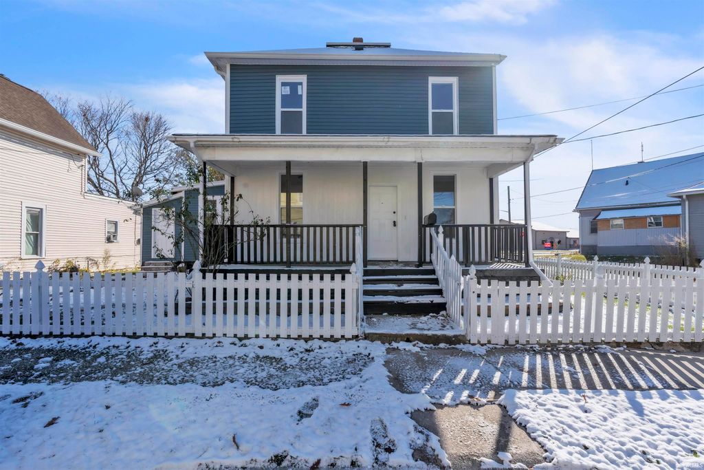 Photo of 503 Court Street, Huntington, IN 46750 (MLS # 202545660)