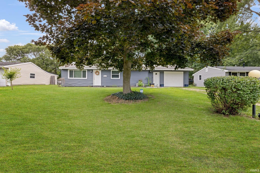 Photo of 54122 Northwood Drive, Elkhart, IN 46514 (MLS # 202624679)