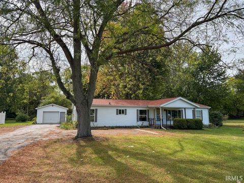 Photo of 537 W 8th Street, Rochester, IN 46975 (MLS # 202541352)