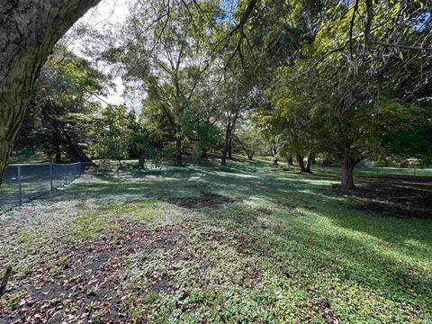 Tiny photo for 537 W 8th Street, Rochester, IN 46975 (MLS # 202541352)