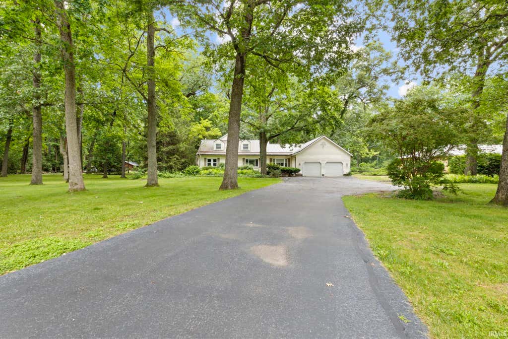 Photo of 50670 State Road 23, Granger, IN 46530 (MLS # 202625648)