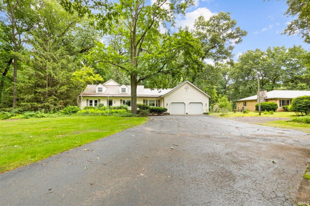 Photo of 50670 State Road 23, Granger, IN 46530 (MLS # 202625648)
