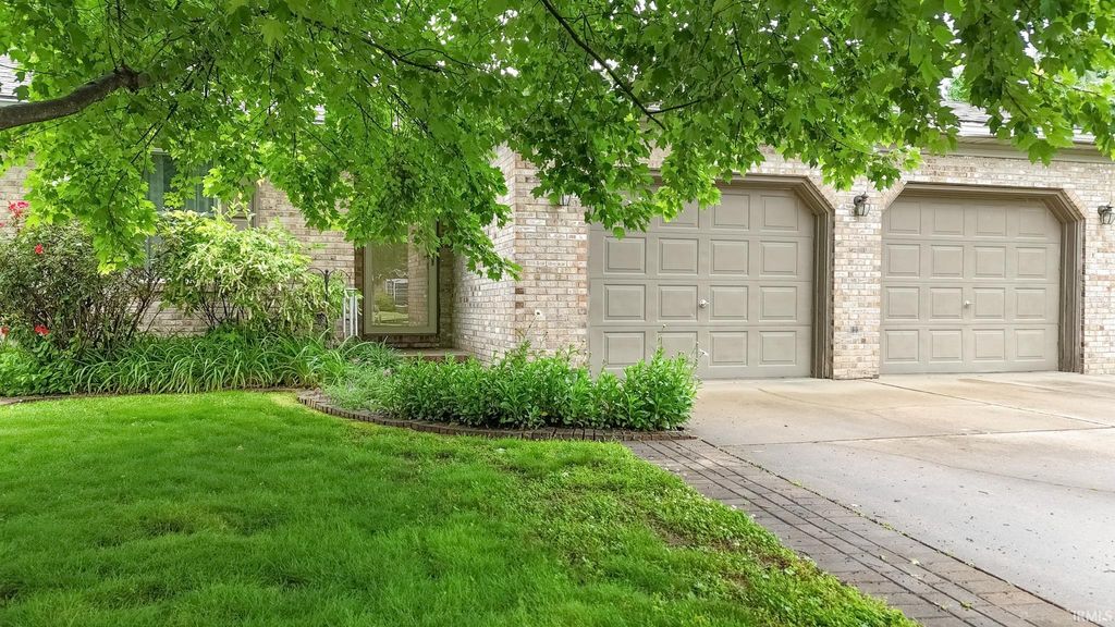 Photo of 7020 Dove Court, Evansville, IN 47715 (MLS # 202619450)