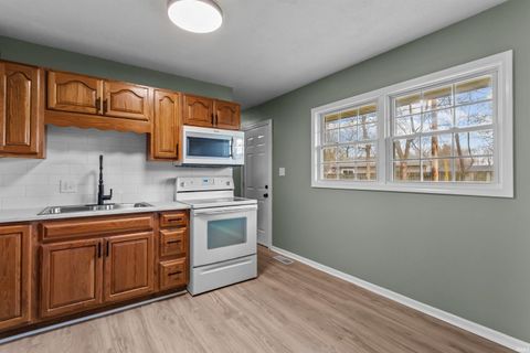 Tiny photo for 5625 Wigwam Court, Kokomo, IN 46901 (MLS # 202610273)