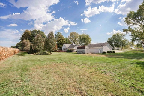 Tiny photo for 2930 W 450 North Road, Kokomo, IN 46901 (MLS # 202642707)