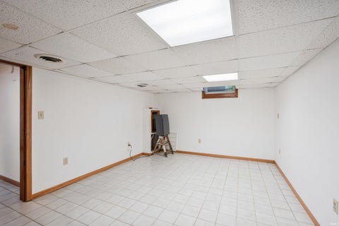 Tiny photo for 2930 W 450 North Road, Kokomo, IN 46901 (MLS # 202642707)