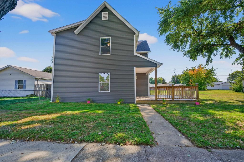 Photo of 117 W NORTH F Street, Gas City, IN 46933 (MLS # 202537407)