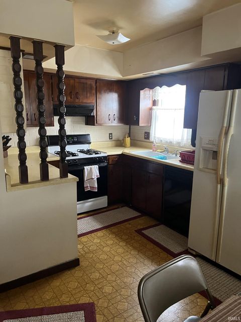 Tiny photo for 1806 George Street, Logansport, IN 46947 (MLS # 202540384)
