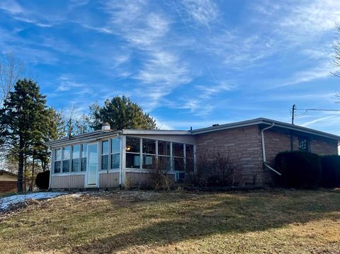 Tiny photo for 9904 State Road 26 E, Lafayette, IN 47905 (MLS # 202600692)