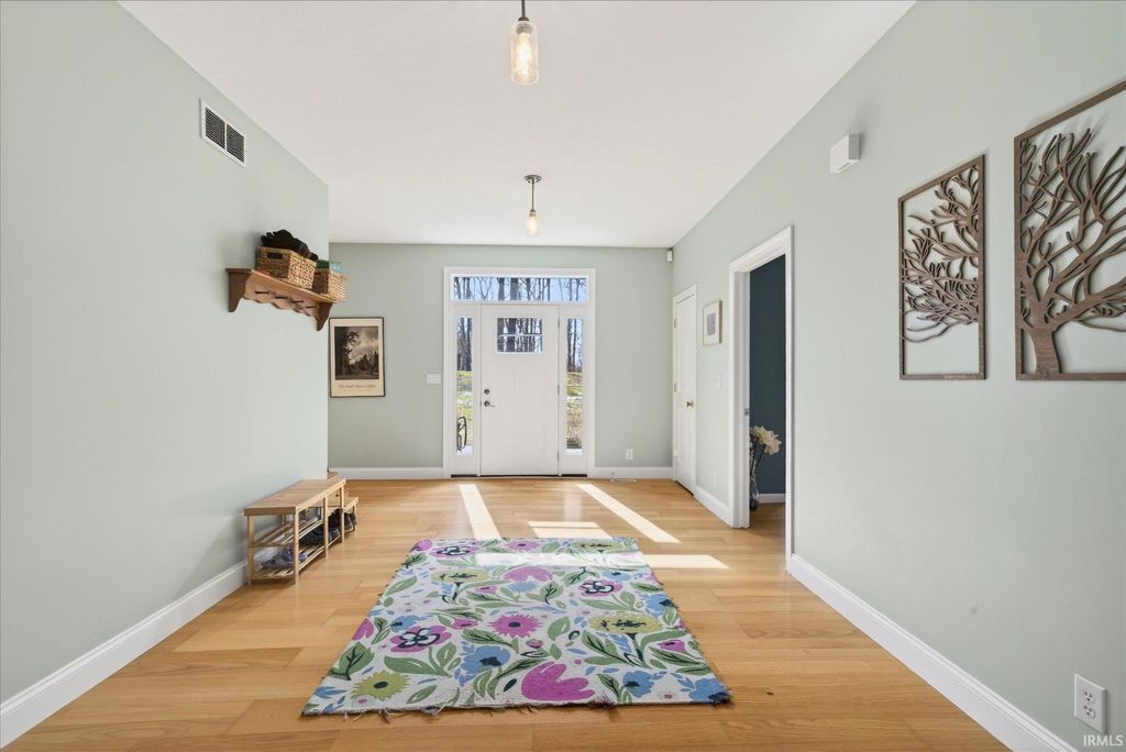 Photo of 600 N Lower Birdie Galyan Road, Bloomington, IN 47408 (MLS # 202608436)