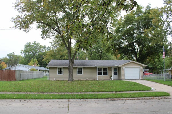 4721 DUTCHESS LN, FORT WAYNE, IN 46835 - Image 2adc1da9405dab56c9e94e7dcfa527f2/4212596082