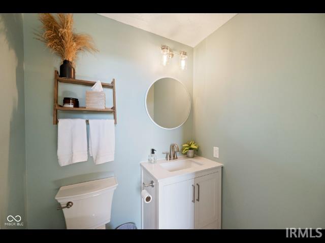 Russiaville, Indiana 46979, United States, 3 Bedrooms Bedrooms, ,3 BathroomsBathrooms,Residential,Pending,128219