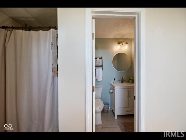 Russiaville, Indiana 46979, United States, 3 Bedrooms Bedrooms, ,3 BathroomsBathrooms,Residential,Pending,128219