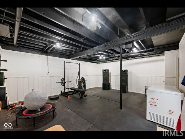 Russiaville, Indiana 46979, United States, 3 Bedrooms Bedrooms, ,3 BathroomsBathrooms,Residential,Pending,128219