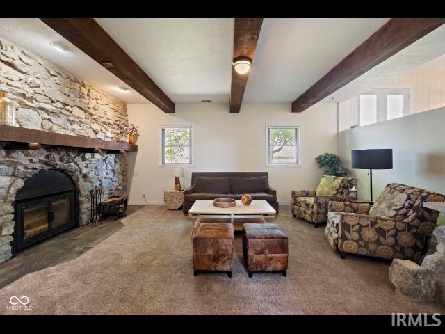 Russiaville, Indiana 46979, United States, 3 Bedrooms Bedrooms, ,3 BathroomsBathrooms,Residential,Pending,128219