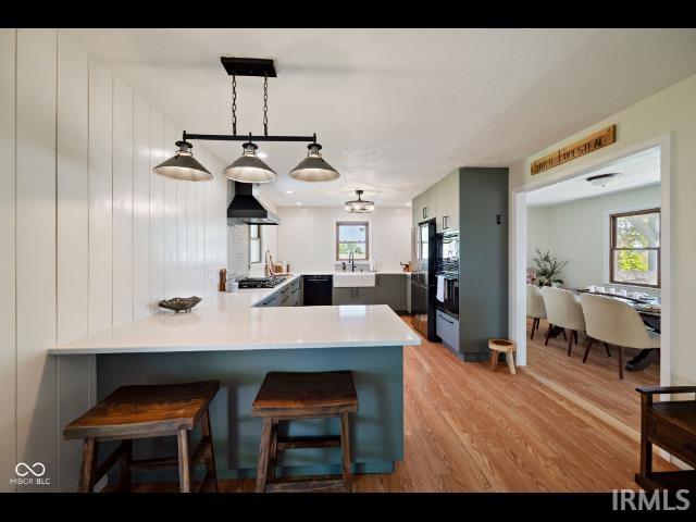 Russiaville, Indiana 46979, United States, 3 Bedrooms Bedrooms, ,3 BathroomsBathrooms,Residential,Pending,128219