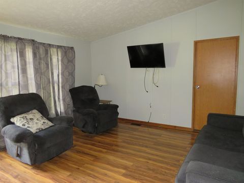 Tiny photo for 114 E 3Rd Street, Rochester, IN 46975 (MLS # 202624706)