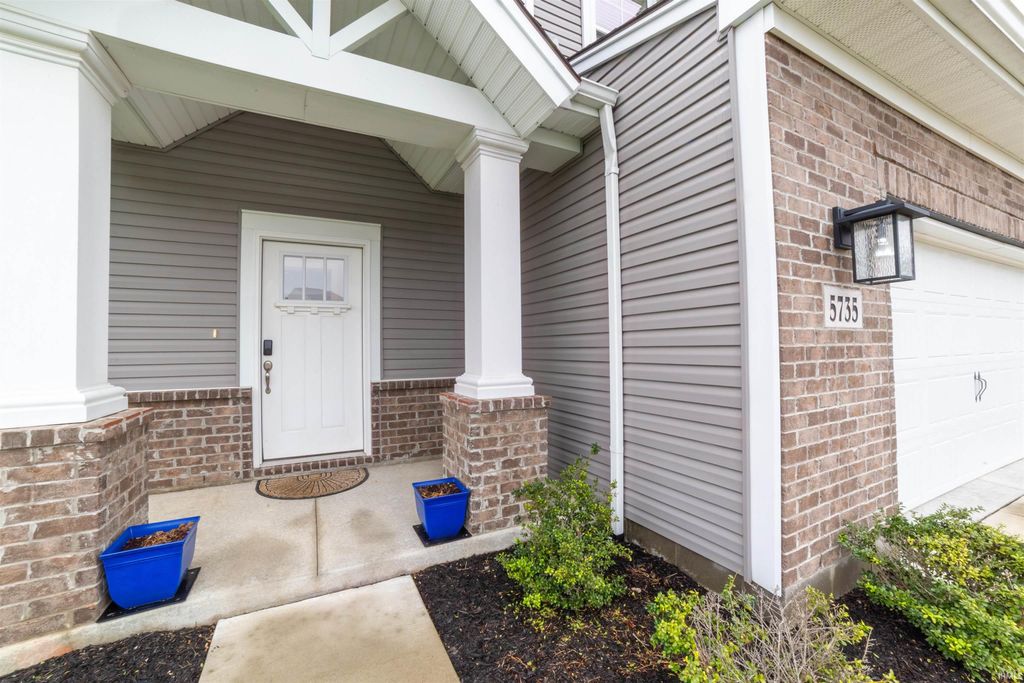 Photo of 5735 Brookstone Drive, Newburgh, IN 47630 (MLS # 202548103)