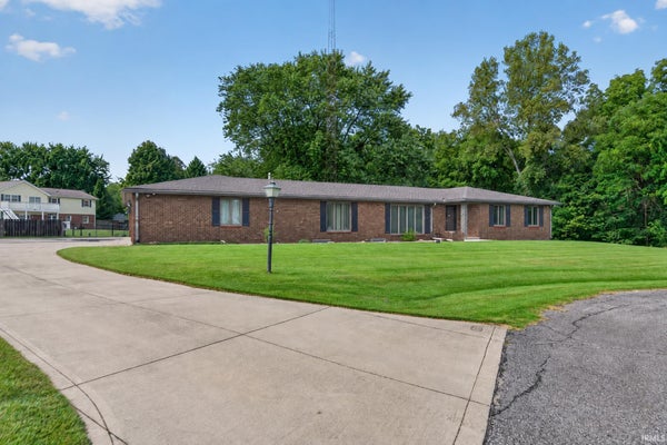 4421 N LILA CT, MARION, IN 46952 - Image 2aeb2e035e70de0ecf735b391be78200/19860754