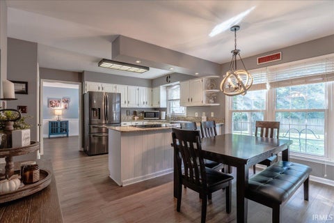 Tiny photo for 7611 Nottingham Drive, Newburgh, IN 47630 (MLS # 202640219)
