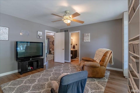 Tiny photo for 7611 Nottingham Drive, Newburgh, IN 47630 (MLS # 202640219)