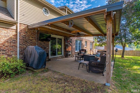 Tiny photo for 7611 Nottingham Drive, Newburgh, IN 47630 (MLS # 202640219)